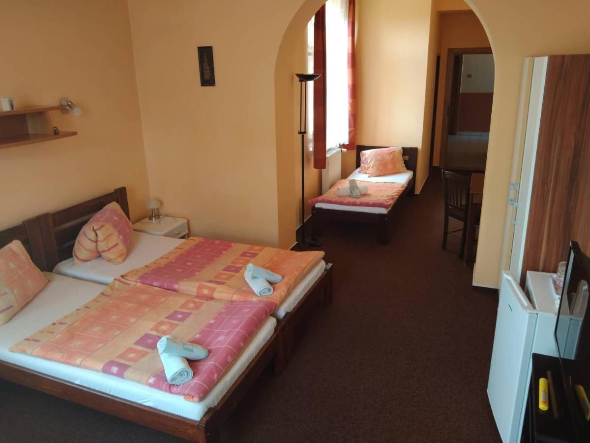 Hotel Jaro Mělník Екстериор снимка