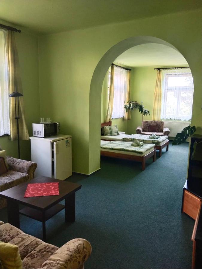Hotel Jaro Mělník Екстериор снимка