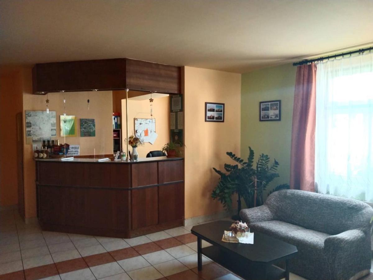 Hotel Jaro Mělník Екстериор снимка